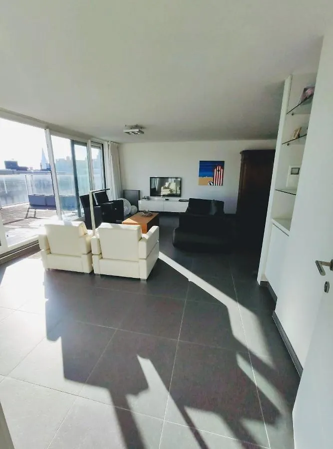 Penthouse Met Groot Terras Oostende 0*, 奥斯滕德