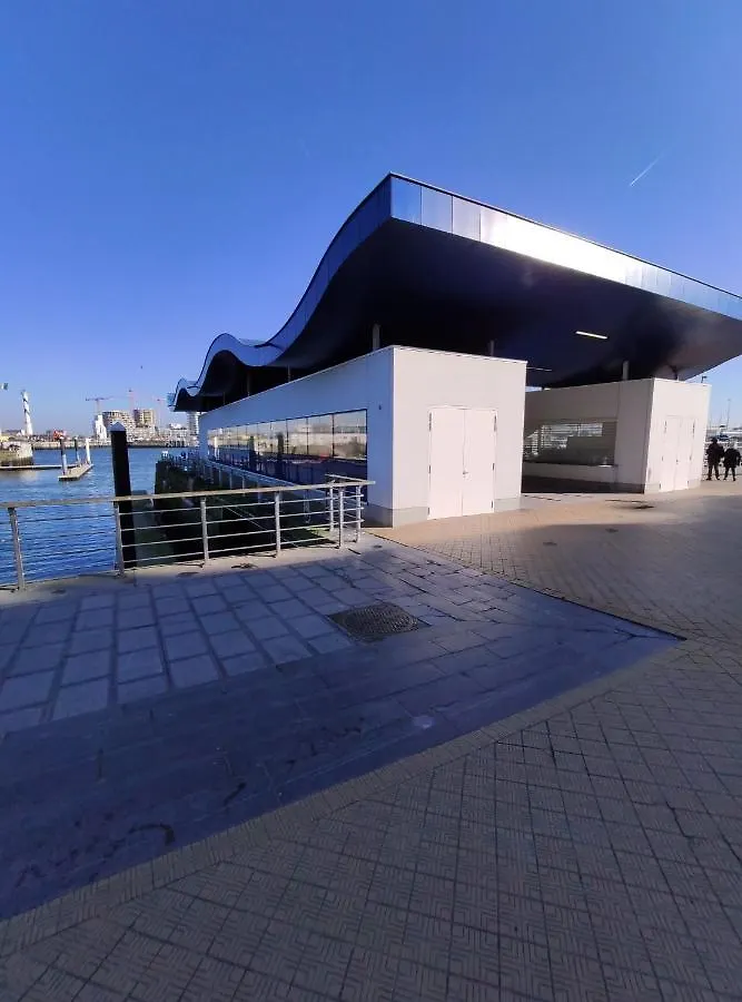 Penthouse Met Groot Terras Oostende 0*, 奥斯滕德