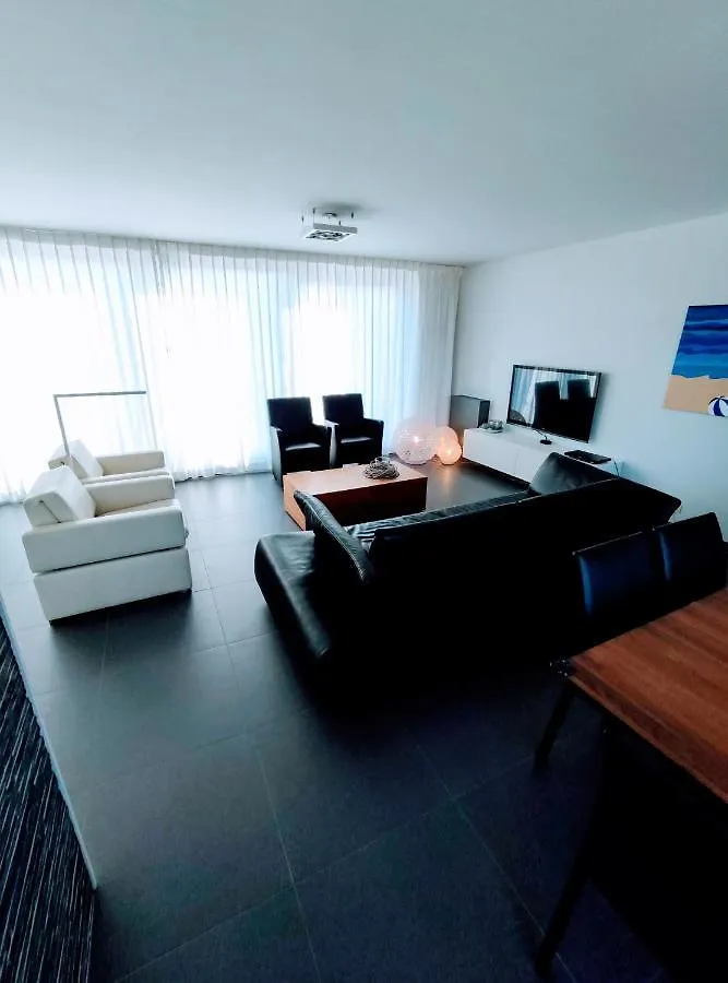 Penthouse Met Groot Terras Oostende 公寓